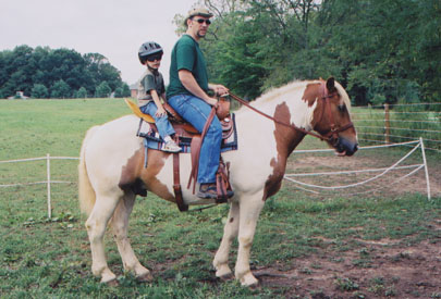 Bob With Nick & Andrew Riding 2.JPG (45199 bytes)